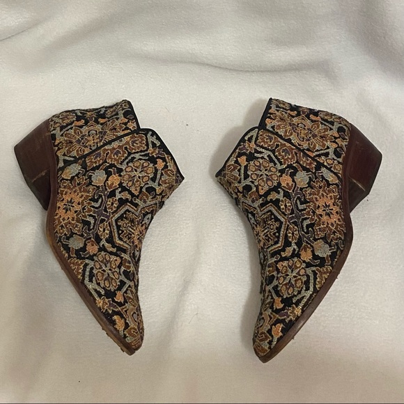 Sam Edelman Women's Petty Ankle Boot Multicolor Tapestry Size 9M Side zip - Picture 9 of 11